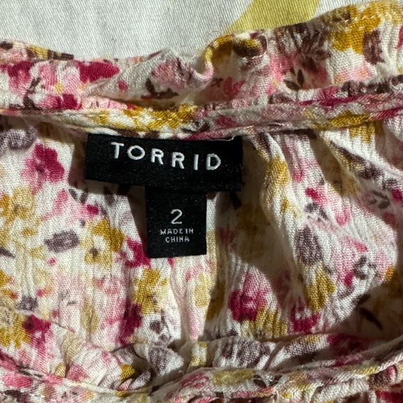 Floral Ruffle Tank Top - Picture 3 of 4